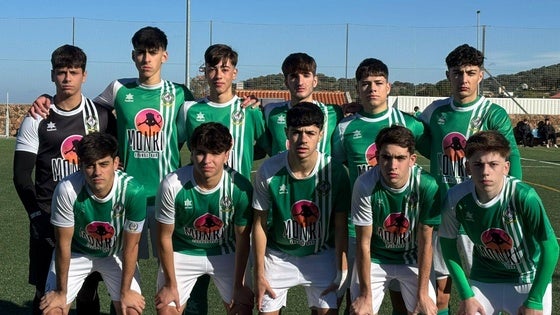 Los juveniles despiden el año con derrota en casa