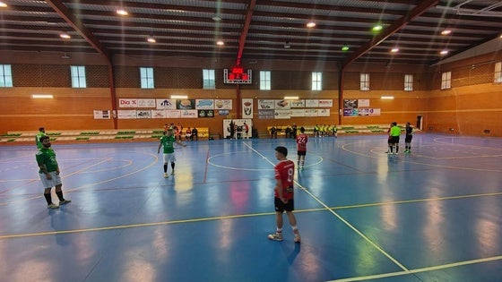La EMD Futsal hace sudar al líder