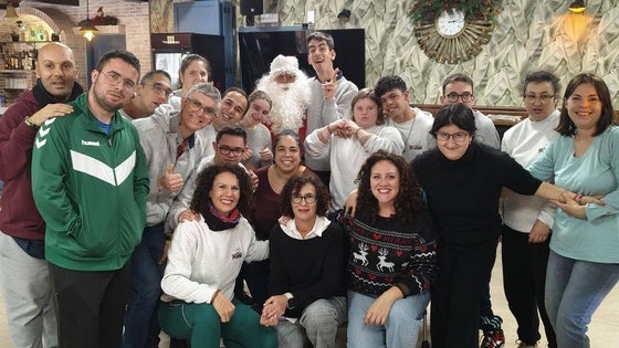 Adisval y Aprosuba 3 disfrutan de un encuentro navideño
