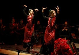 Baile de dos de las protagonsitas