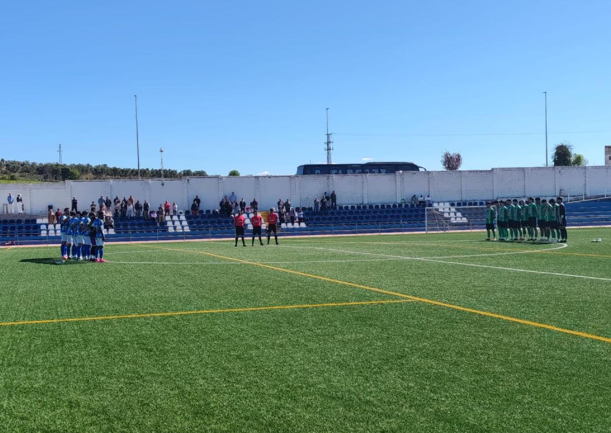 Imagen secundaria 1 - Imágenes del partido