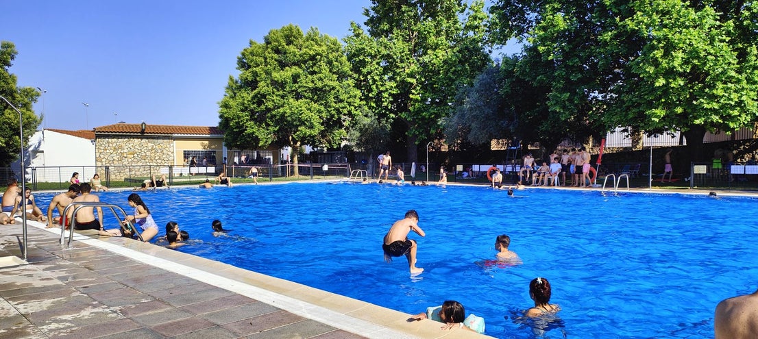 Apertura de la Piscina Municipal
