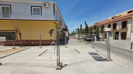 Unión de la calle Reyes Católicos con la calle Bonal