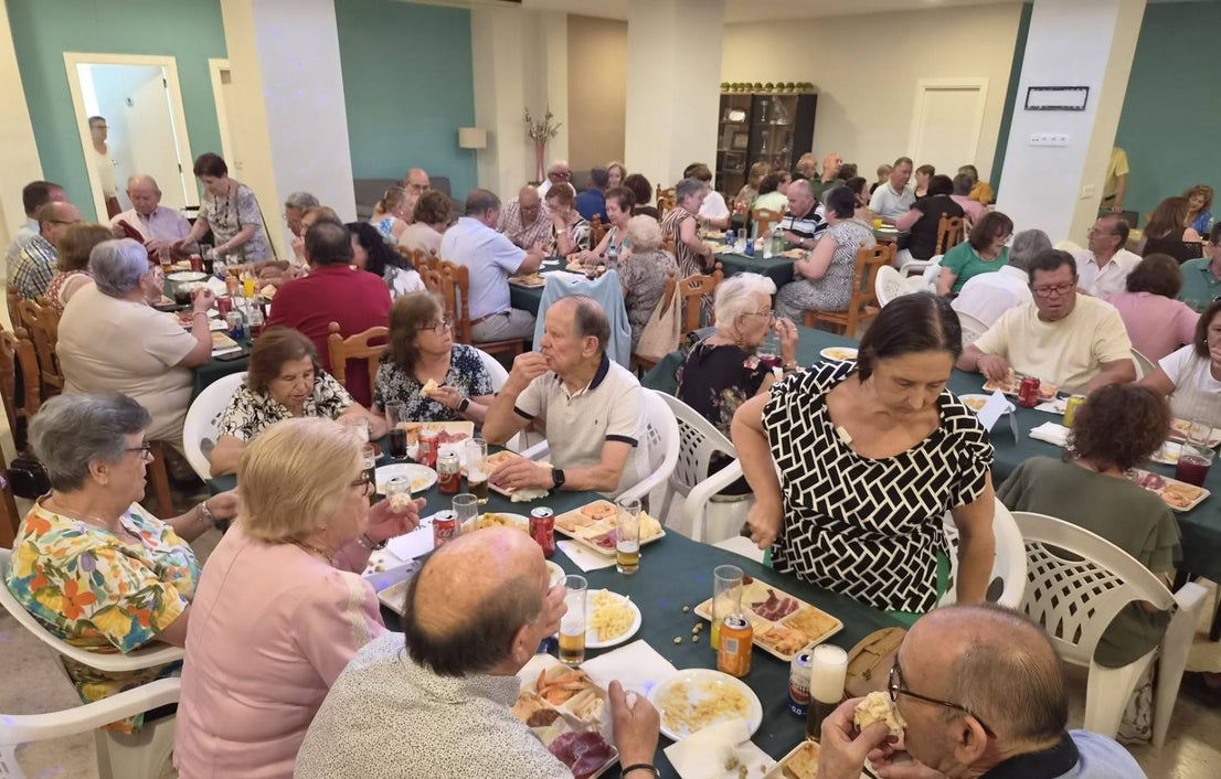 Cena de Convivencia en la Semana del Mayor