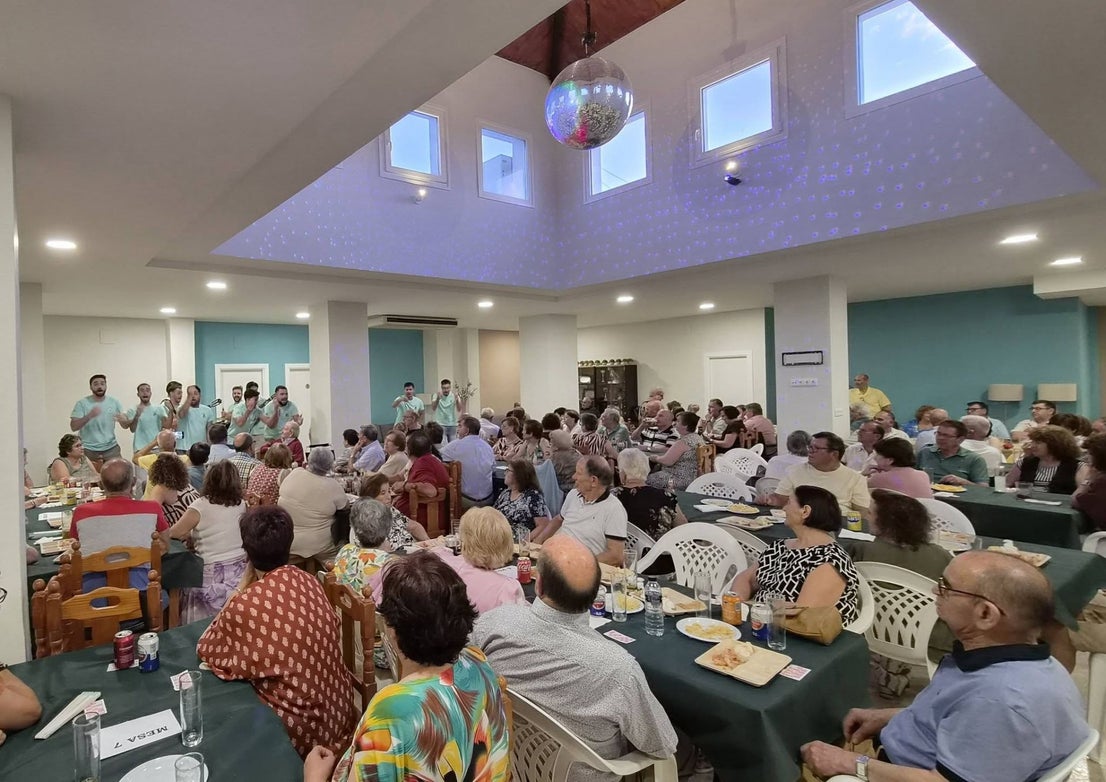 Cena de Convivencia en la Semana del Mayor