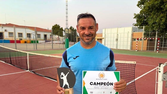 Sebas Soriano se proclama campeón de la Liga de Tenis de Verano