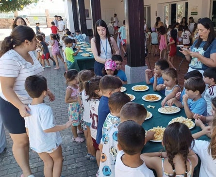 Imagen secundaria 1 - Actividades en el campamento