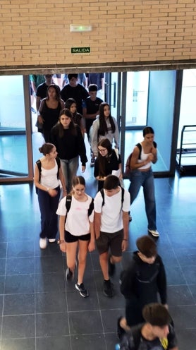 Imagen secundaria 2 - Imágenes del inicio escolar