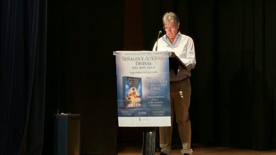 Manuel de la Encarnación presenta su libro en la Casa de la Cultura