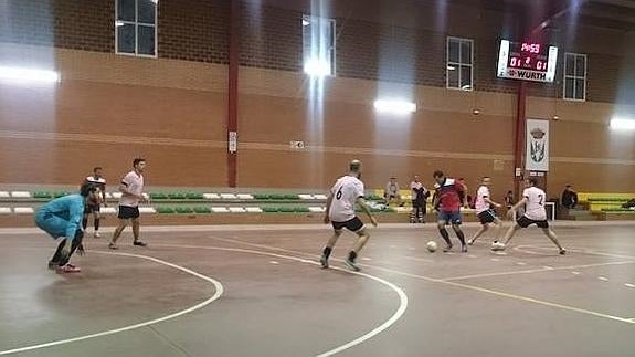 Encuentro entre La Taberna y Los Pepones