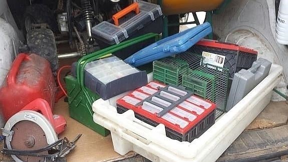 Parte del material recuperado