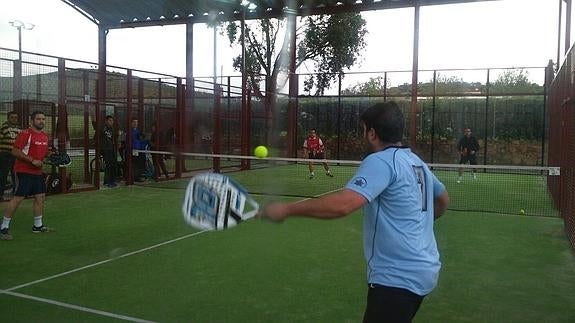 Partido del torneo de pádel