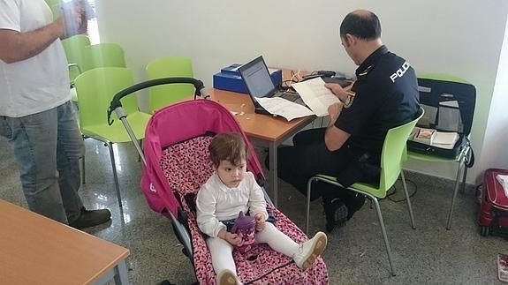 Los más pequeños de la localidad también se hacen su DNI