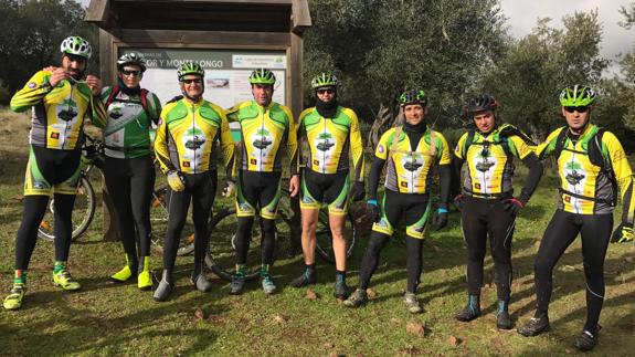 Algunos participantes en la Sierra de Alor