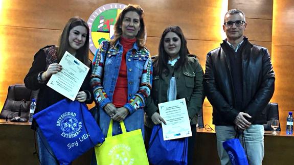 Nerea Antúnez Rodríguez, Carmen Matías, Marta Villafaína Diaz y Francisco Aliseda