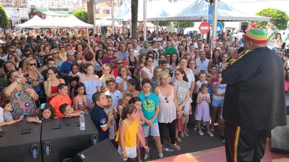 Concierto de King África en la feria
