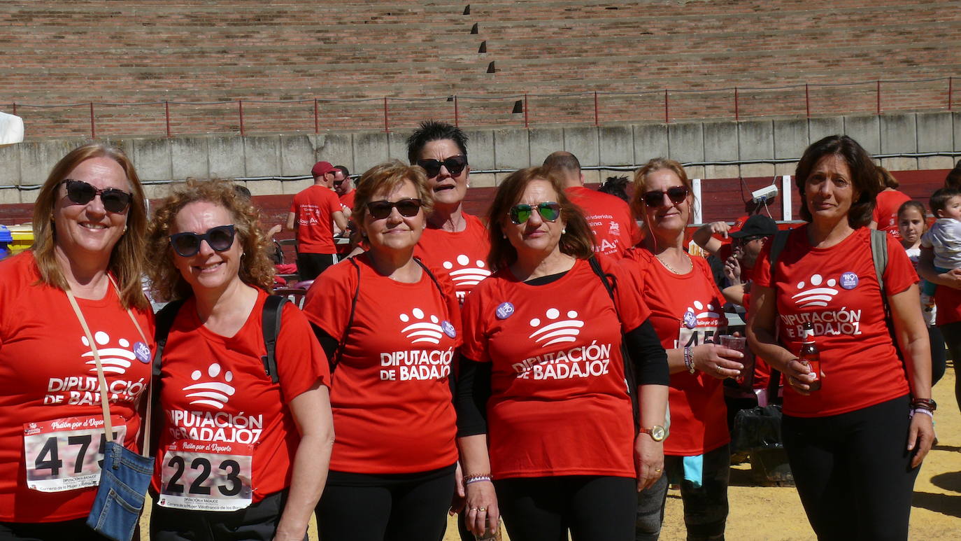Foto de familia de la ruta antes de partir a la Plaza de Toros 