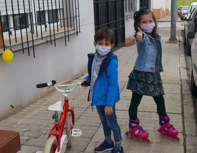 Fotos: Los niños de Villafranca vuelven a las calles