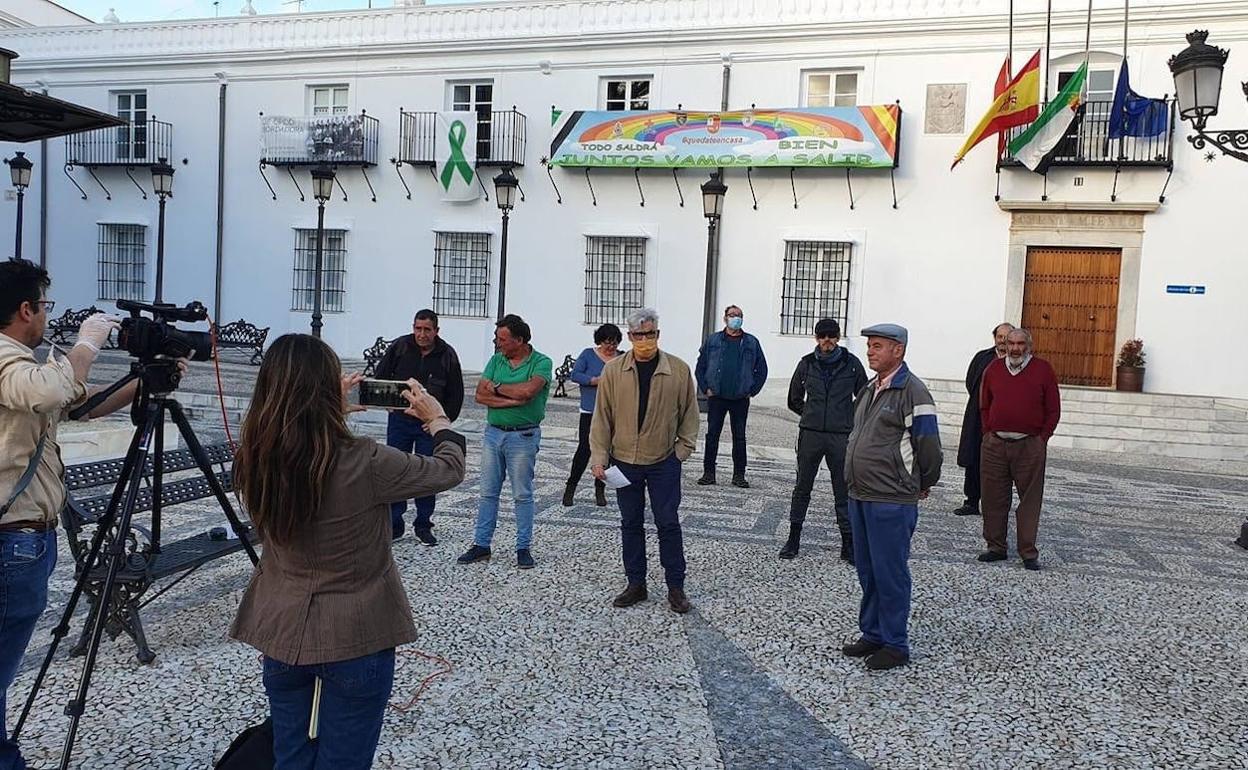 Campamento Dignidad reivindica medidas urgentes para las familias con dificultades económicas