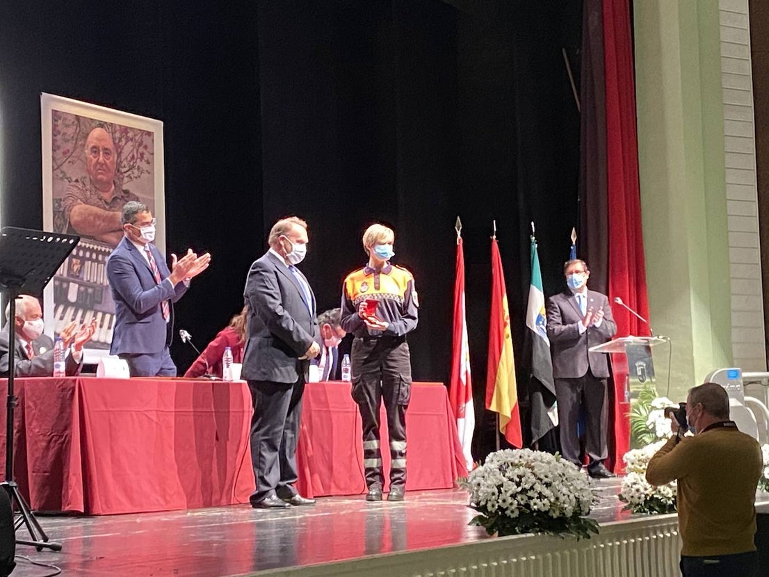 Fotos: Protección Civil, José Cascales Muñoz y Juan de la Peña, homenajeados en el ‘Día de la Ciudad’