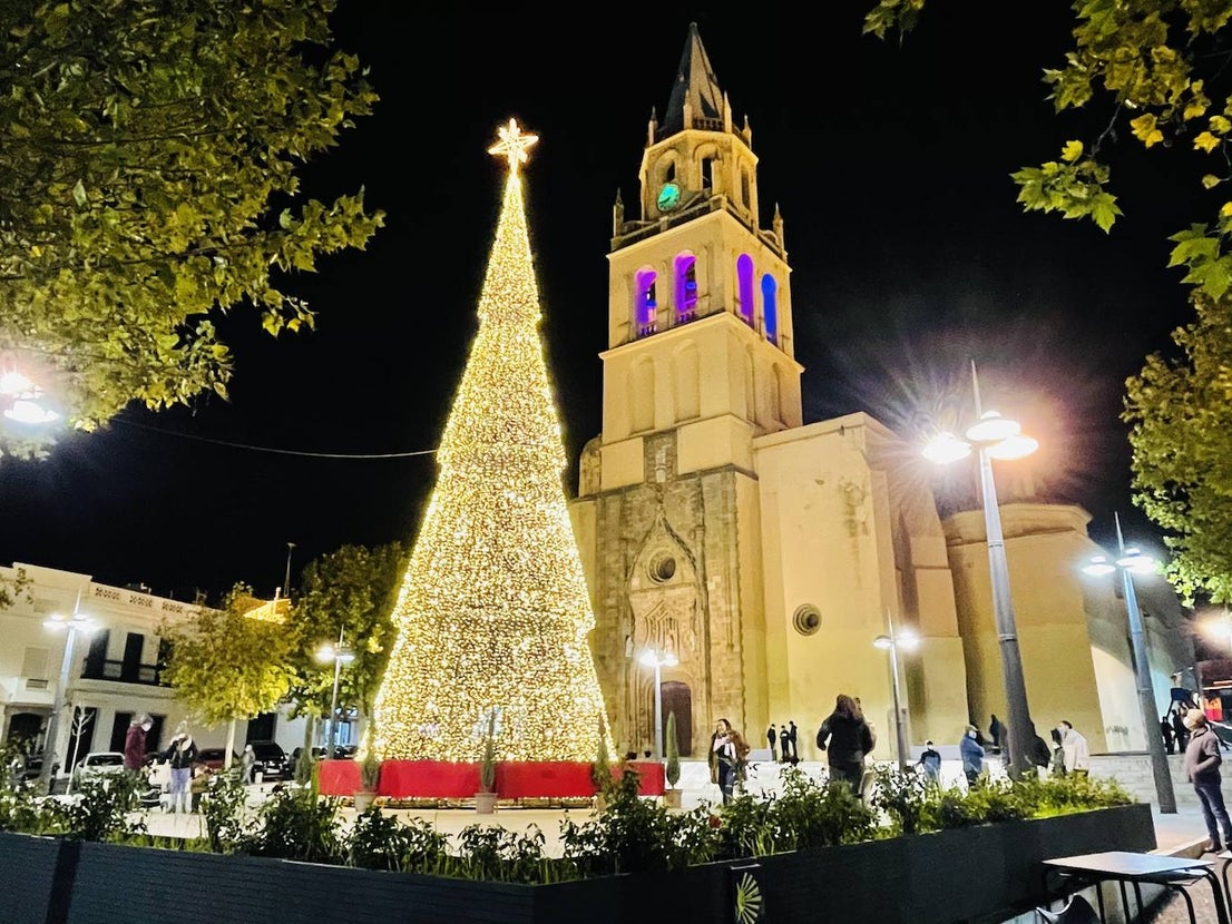 Fotos: La iluminación navideña inunda Villafranca