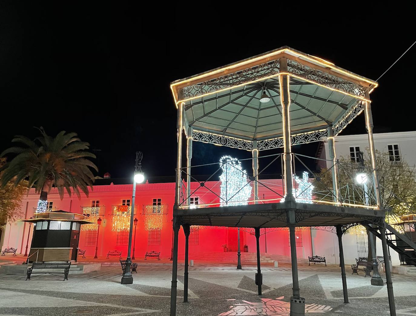 Fotos: La iluminación navideña inunda Villafranca