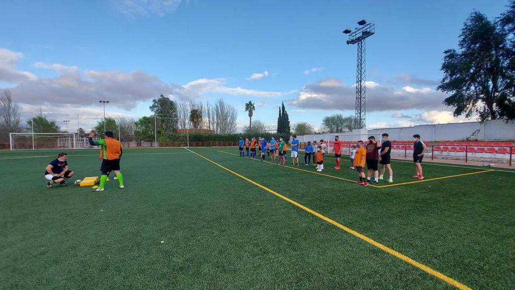 Fotos: Nueva Escuela Deportiva de Rugby en Villafranca de los Barros