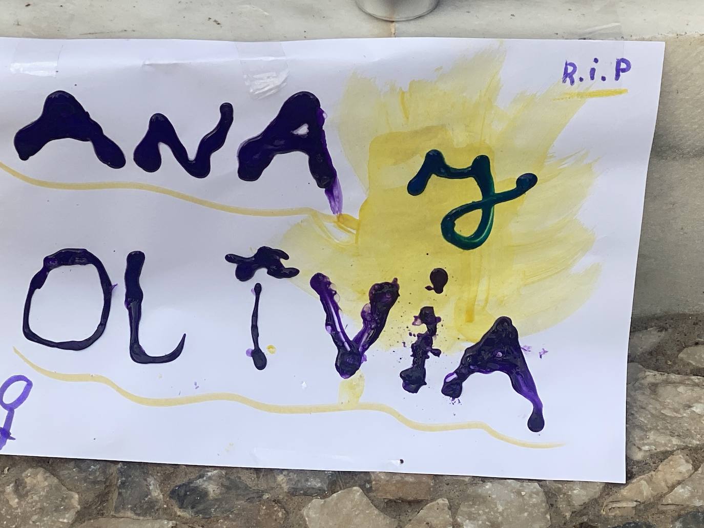 Fotos: Concentración por los asesinatos machista de las niñas de Tenerife