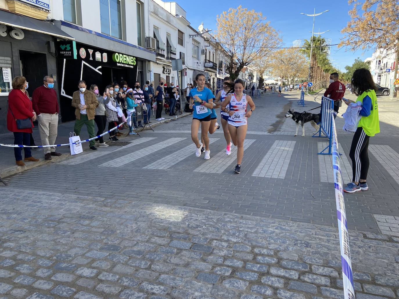 Fotos: Ambiente festivo en el regreso de la San Silvestre