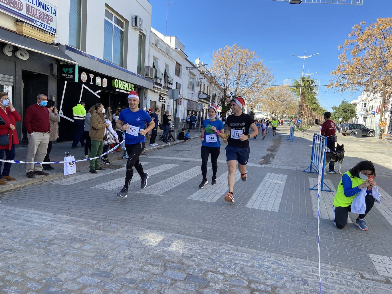 Fotos: Ambiente festivo en el regreso de la San Silvestre