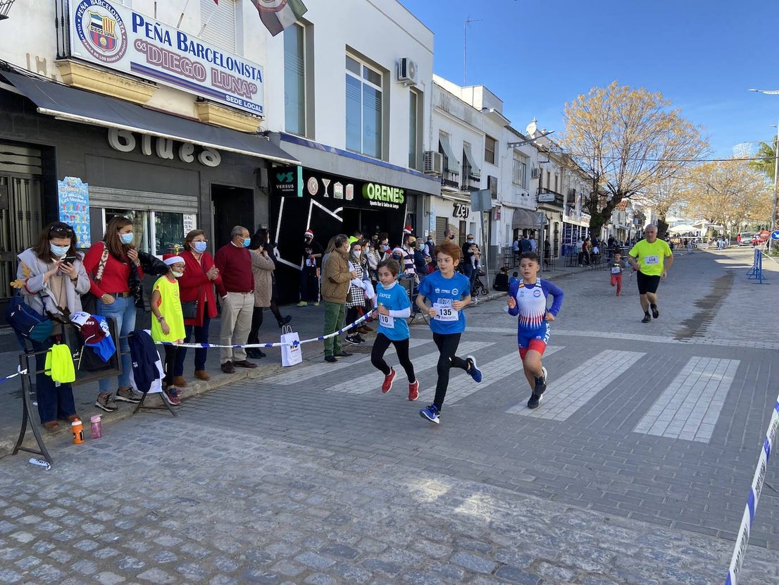Fotos: Ambiente festivo en el regreso de la San Silvestre
