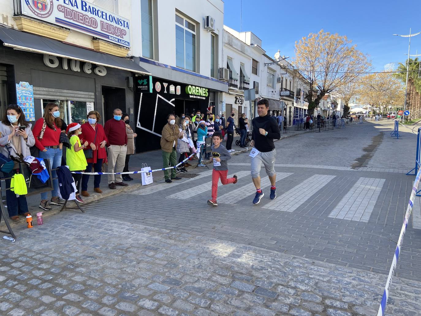 Fotos: Ambiente festivo en el regreso de la San Silvestre