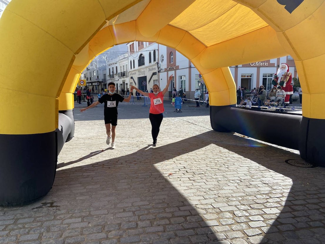 Fotos: Ambiente festivo en el regreso de la San Silvestre