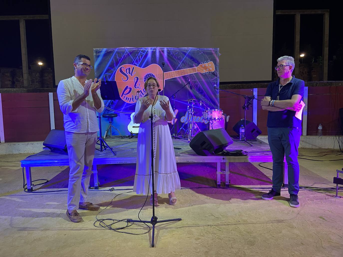 Fotos: Cerca de 600 personas en la cena convivencia del mayor