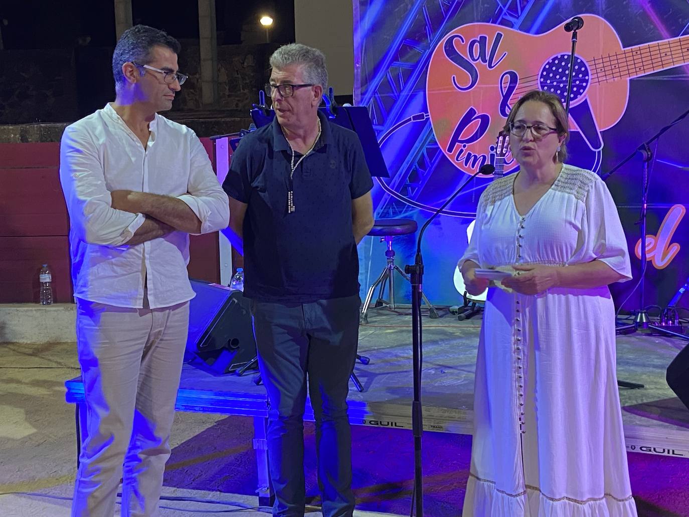 Fotos: Cerca de 600 personas en la cena convivencia del mayor