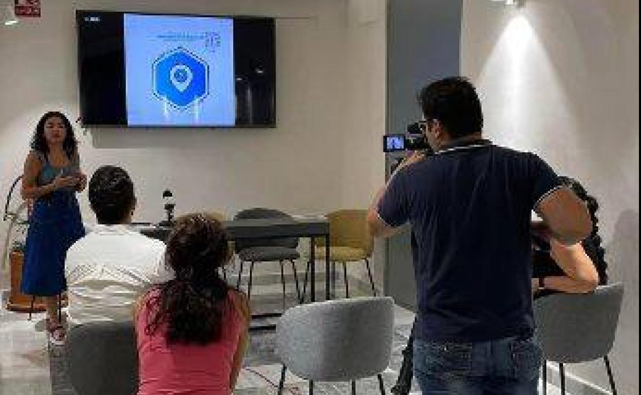 En un momento de la presentación de la nueva app 