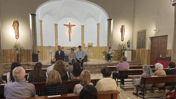 Inaugurada la «IV Muestra de Arte Sacro» en la capilla del colegio Nuestra Señora del Carmen