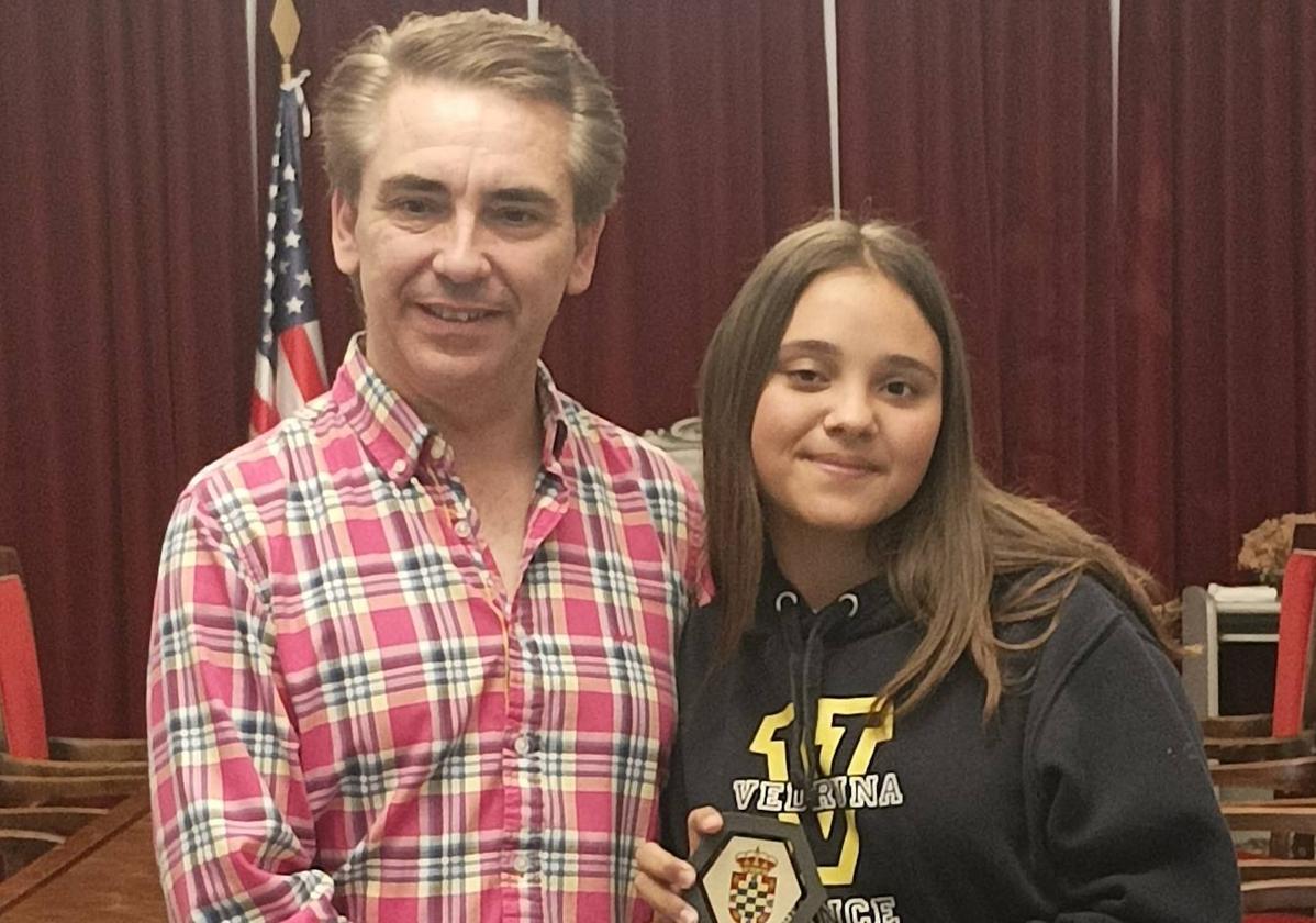 Alma Artigas, del colegio Ntra. Sra. del Carmen, ganadora en el V Concurso Nacional de Oratoria