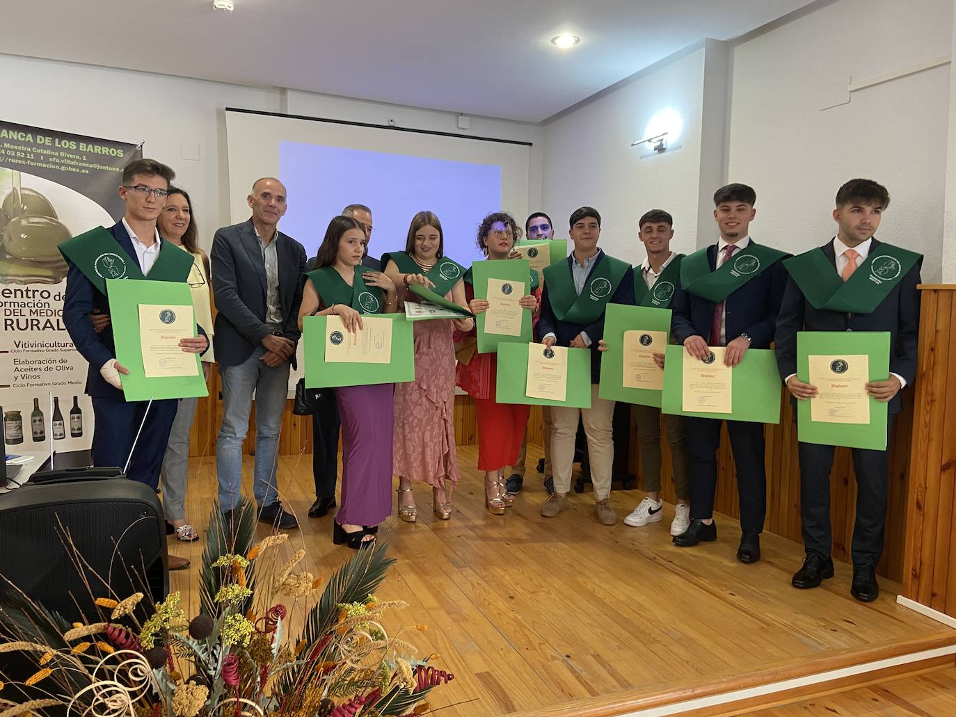 Alumnos del Ciclo de Grado Medio de «Aceites de Oliva y Vinos»