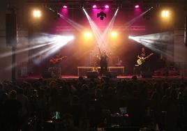 Aurum, el último grupo que subía al escenario en la FMV antes de los Dj's.