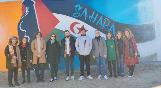 La Universidad Popular inaugura un mural por los derechos del Sahara