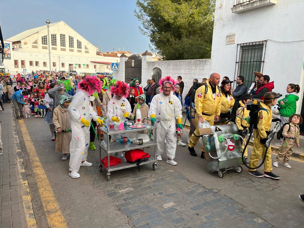 Fotos: Multitudinario desfile de carnaval en Villafranca