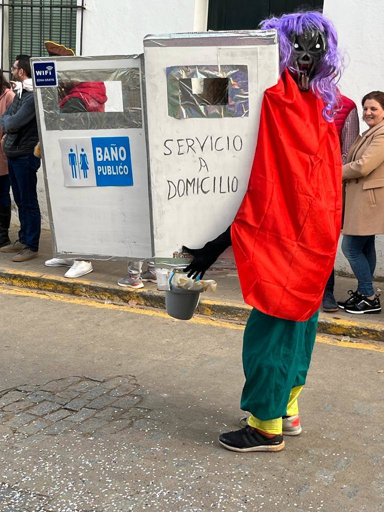 Fotos: Multitudinario desfile de carnaval en Villafranca