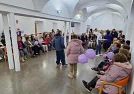 Lectura del manifiesto y Baile por la Igualdad en la Casa del Mayor.