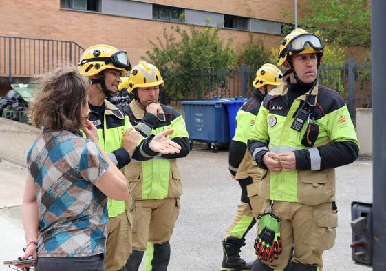 Efectivos del Parque de nuestra localidad en la Residencia 'Juan Carlos Rodríguez Ibarra'.