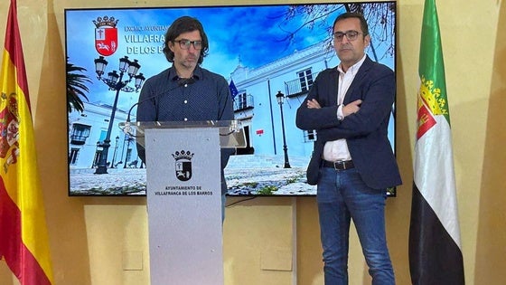 El Ayuntamiento dispensará a los vecinos agua embotellada en los almacenes de la calle Adelardo Covarsí