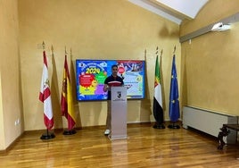 El concejal de Deportes, Emilio Sánchez, en rueda de prensa.