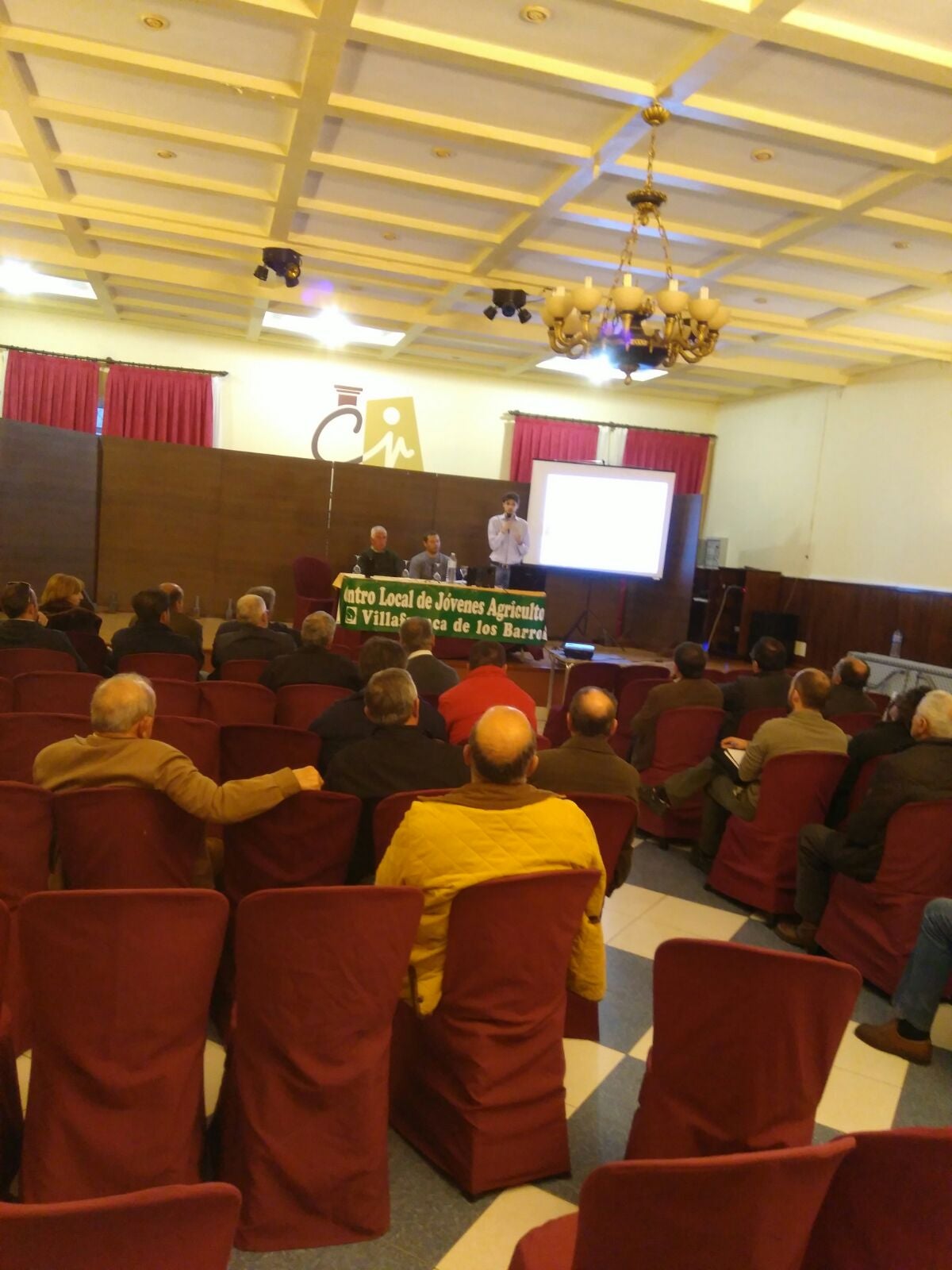 La charta tuvo lugar en el Centro de Instrucción y Recreo