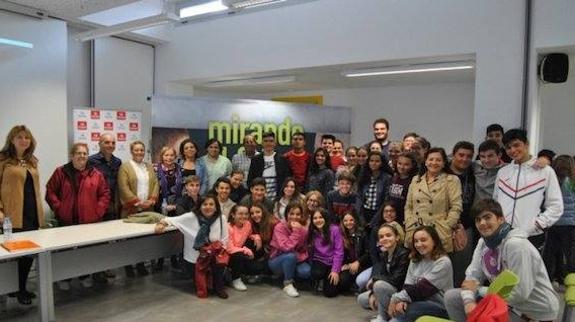 UDP clausuró con una mesa redonda sobre envejecimiento activo su exposición 'Mirando al futuro' en el CID Tierra de Barros de Santa Marta