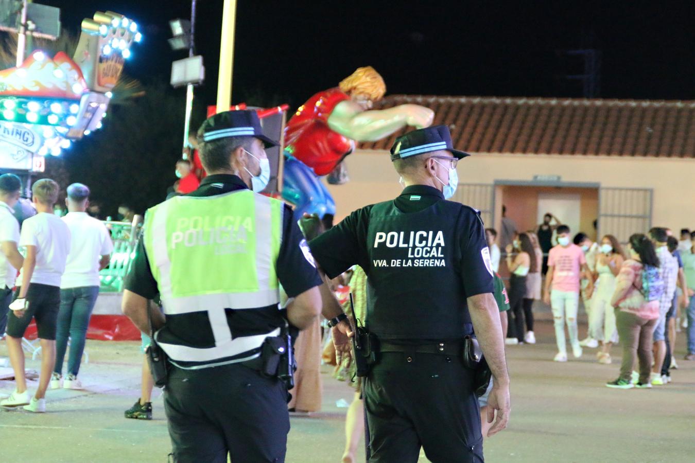 Mayores y pequeños disfrutaron de las múltiples atracciones y casetas del ferial 